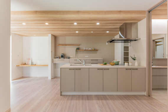 【🏠ルームツアーNo.72✨】再生回数60万回超え😲家全体がひとつに繋がる、回遊動線のおうち